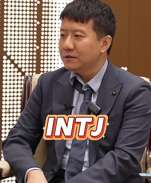 数学之外的邓煜：INTJ、知乎大神、围棋、动漫、诗人